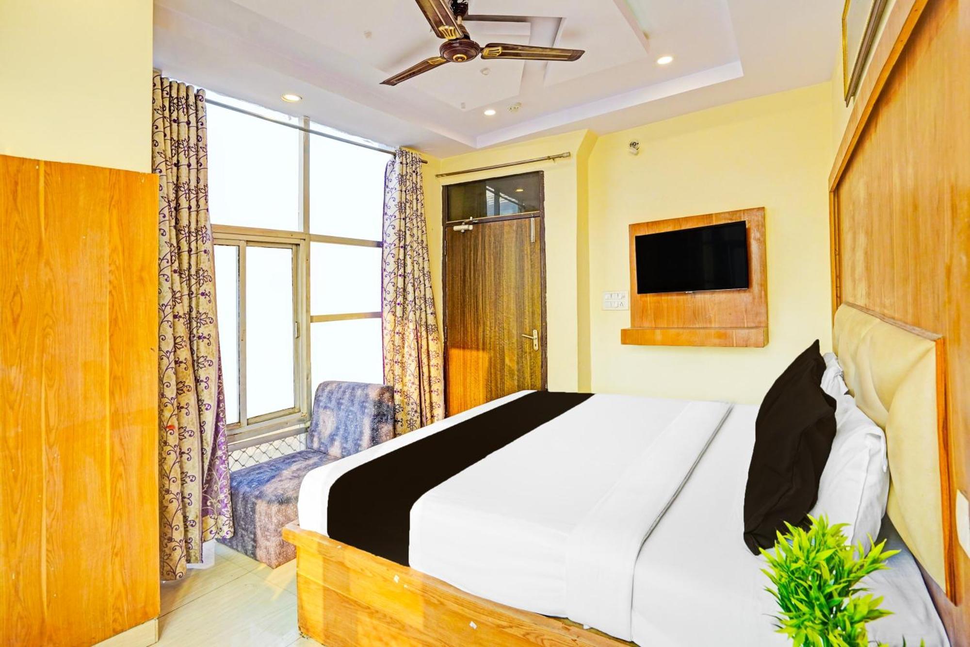 Super Hotel O Charbagh Formerly Khalsa Inn Lakhnaú Exteriér fotografie